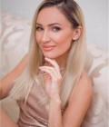 Elena 47 ans Cherkasy Ukraine