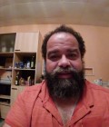 Michael 48 лет Saint-claude Франция