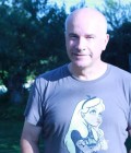 Xavier 64 лет Moulins Франция