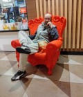 Julien 44 лет Périgueux Франция
