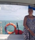 Irina 62 ans Sankt-petersburg Russie