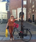 Marianna 57 ans Kharkiv Ukraine
