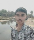 Piyush 19 лет Gondia  Индия