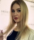 Olena 37 ans Brovaru Ukraine
