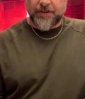 James 60 ans Kazan  Russie