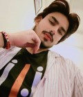 Shivam 19 лет  Индия