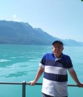 Adam 54 лет Neuchatel Швейцария