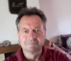 Yves 60 лет Avermes  Франция