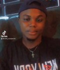 Alex 25 лет Bouaké  Россия