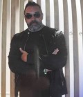 Farid 57 лет Montfermeil Франция