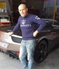 Philippe 59 лет Grenoble Франция