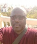 Abdul 54 лет Manchester Великобритания