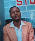Встретьте Мужчинa : Leonard, 24 лет до Южная Африка  Lubumbashi 