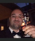 Alex 36 ans Herstal Belgique