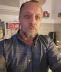 Alex 46 лет Trouhans Франция