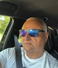 Pierre 55 лет Waremme Бельгия