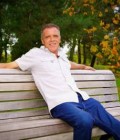 Robert 58 ans Montreal Canada