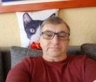 Antoine 71 лет Vitry-le-françois Франция