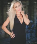 Elena 47 ans Cherkasy Ukraine