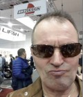 Jean Michel 62 лет Bievre Бельгия