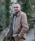 Philippe 52 лет Nantes  Франция
