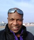 Keith 60 ans Hastings Royaume-Uni