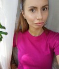 Elena 37 ans București Roumanie