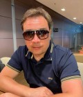 Charles 57 лет Toronto  Канада