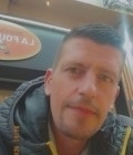 Kevin 37 ans  France