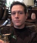 Trent 33 ans Toronto  Canada