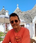 Alex 64 лет Poitiers Франция