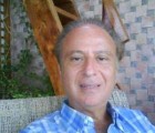 Lucien 64 ans Paris France