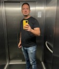 David 48 ans Longjumeau France