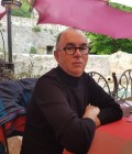 Robert 62 лет Le Puy En Velay Франция