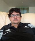 Jacques 55 лет Vannes Франция