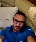 Dimitri 50 лет Bourg  Франция