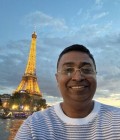 Prakash 54 ans Paris France