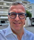 Jacques 63 ans Namur Belgique