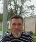 Philippe 63 лет Les Bordes Франция