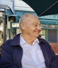 Pierre 55 лет Rouen Франция