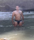 Adrien 47 ans Cluses  France