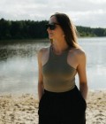 Natalia 35 ans Rivne Ukraine