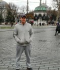 Inanc 48 ans Istanbul Turquie