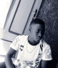 Frank 28 ans Paris  France