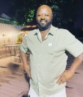Abdul 54 лет Manchester Великобритания