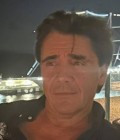 Laurent 54 лет Aytré Франция