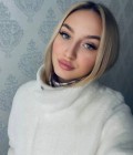 Daria 26 ans Donetsk Ukraine