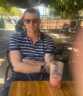 Alexandre 32 лет Divatte-sur-loire Sur Loire  Франция
