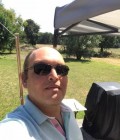 Yannick 47 лет Saint Amand Les Eaux  Франция