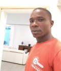 Theophile 34 лет Abidjan  Россия